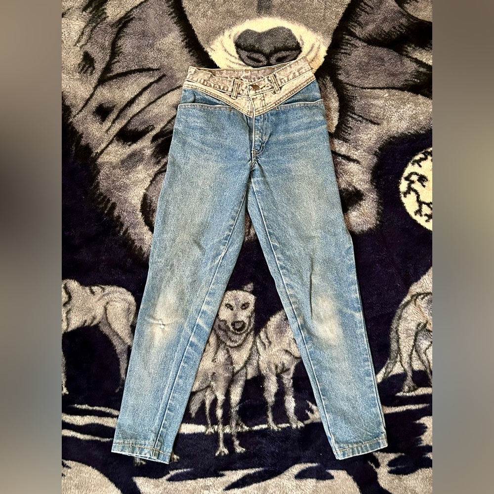 Adorable VINTAGE 80s early 90s girls JORDACHE JEANS.